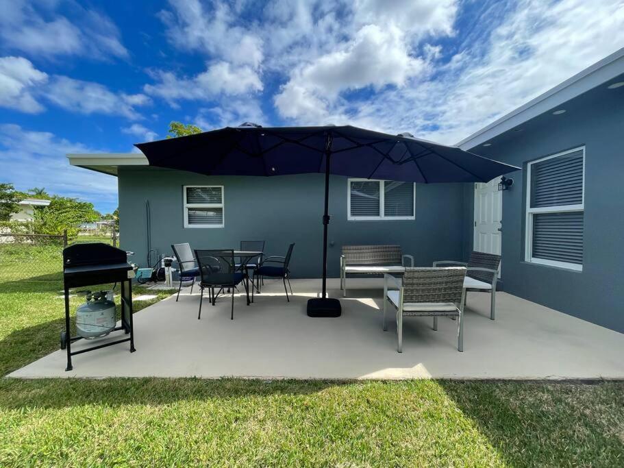 Sweet Escape 5 Br/2Ba Min From Airport And Beach Fort Lauderdale Bagian luar foto