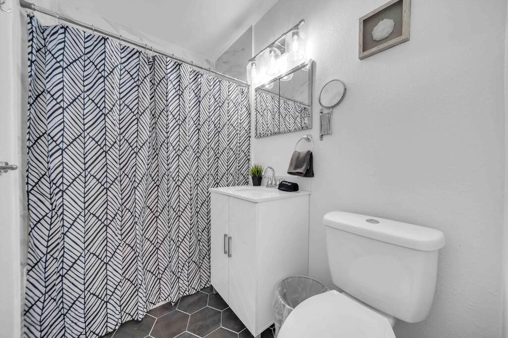 Sweet Escape 5 Br/2Ba Min From Airport And Beach Fort Lauderdale Bagian luar foto